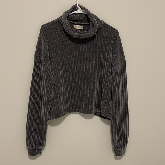 Alter’d State Super Soft Velour Sweater size Med - Picture 2 of 6